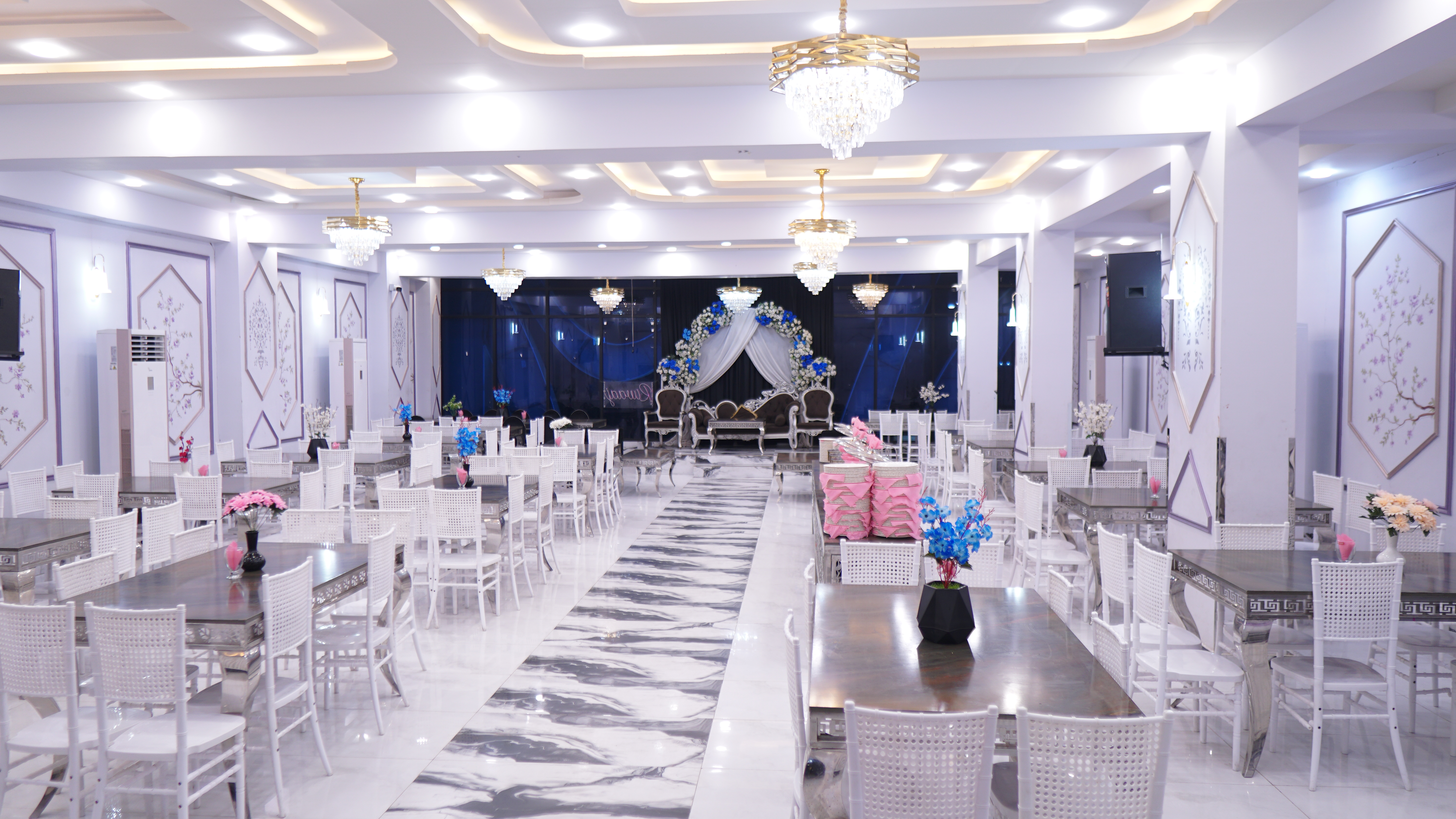 7 Star Ballrooms interior 2